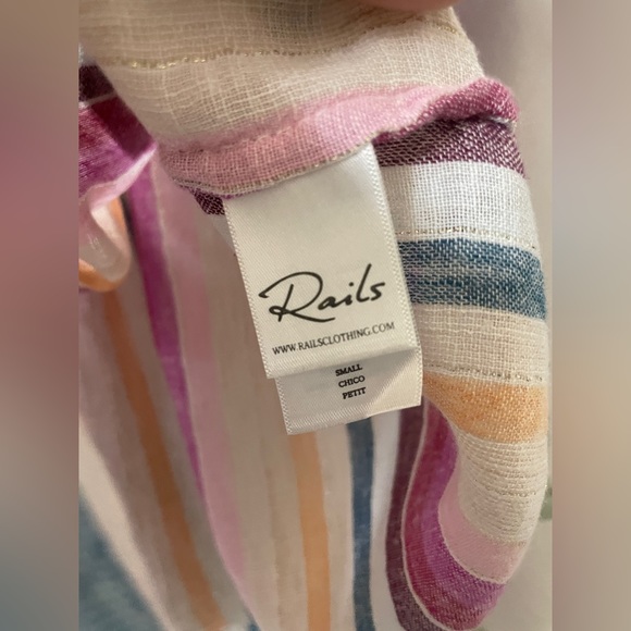 Rails Amelie Button Down in Avila Stripe small, great condition - Picture 7 of 9